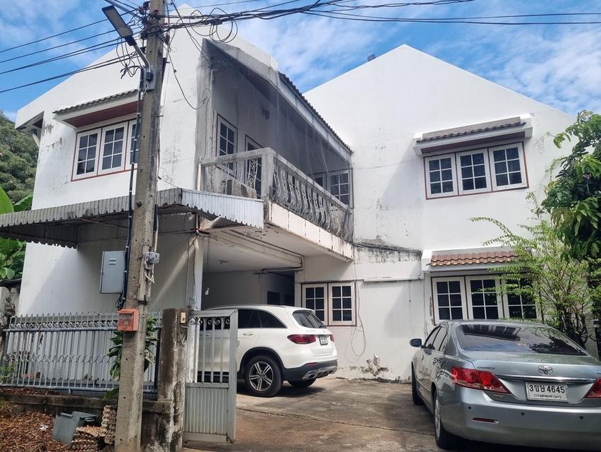 ขายบ้านเดี่ยวหลังมุม 2 ชั้น ขนาด 111 ตรว. ติดถนนพหลโยธิน ขายตามสภาพ แขวงอนุสาวรีย์ กรุงเทพฯ 1