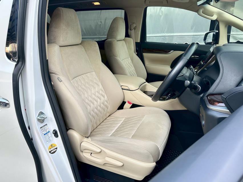 ขาย Toyota Vellfire 2.5 Hybrid ปี20 12