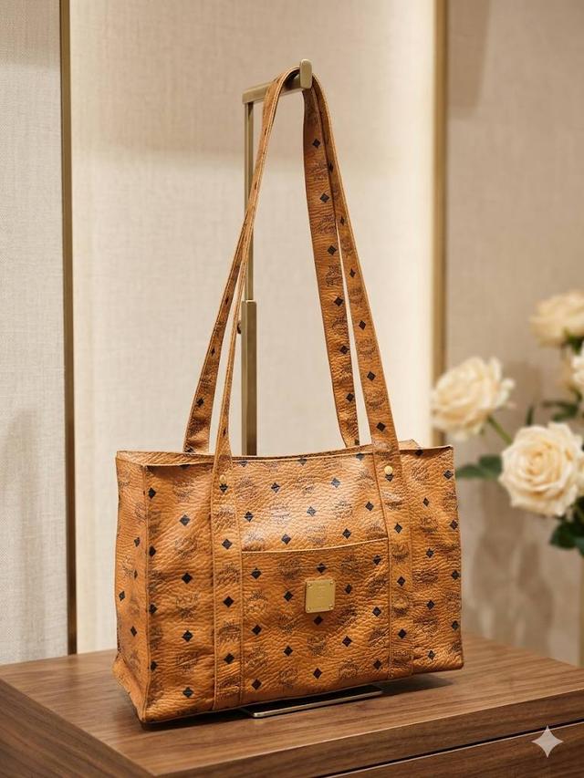 MCM Vintage Munchen Shoulder Tote