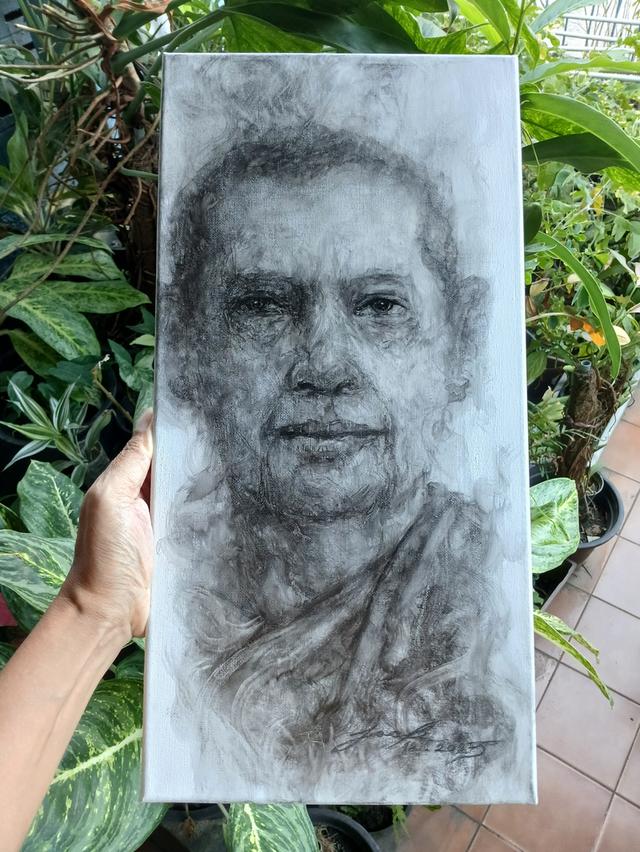 "หลวงพ่อฤาษีลิงดำ" ภาพวาดหมึกดำ บนเฟรมผ้าใบทรงสูง  ขนาด 25×50 cm. พ่นเคลือบแล้ว รูปที่ 2