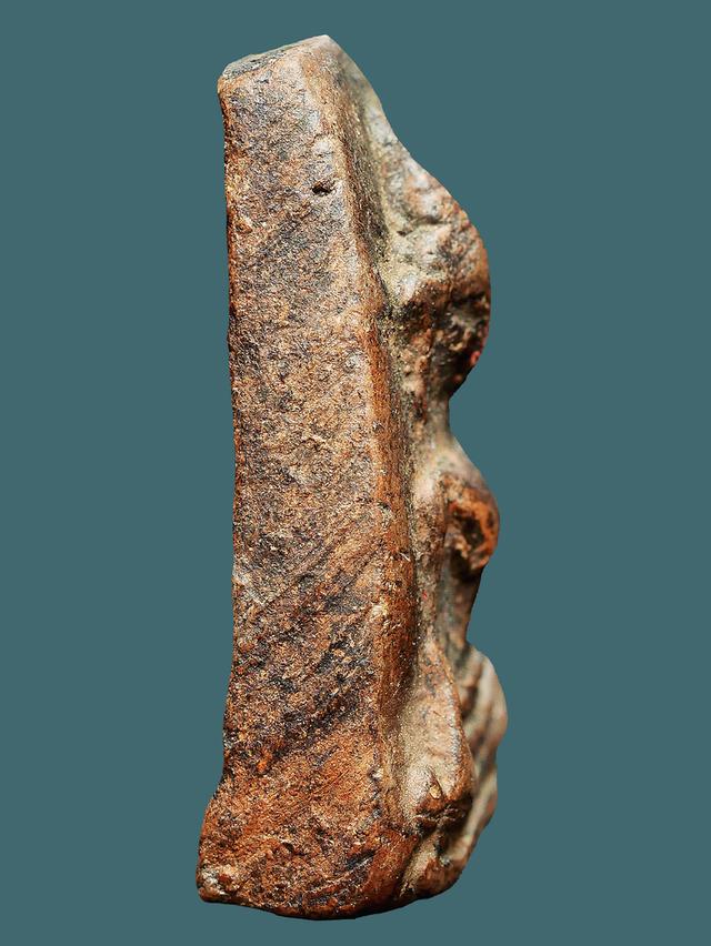 พระผงสุพรรณ พิมพ์หน้าแก่ กรุวัดพระศรีรัตนมหาธาตุ สุพรรณบุรี....เก่าๆ 5