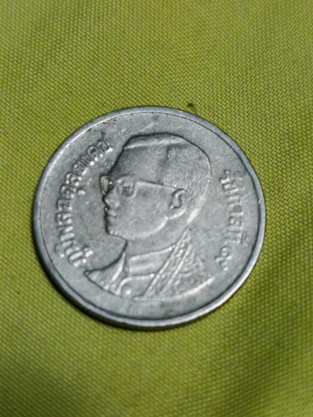 เหรียญ 1 บาท 2551