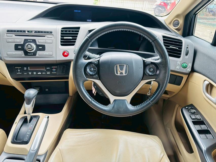 HONDA CIVIC FB ตัว E เครื่อง1.8 cc. เกียร์AUTO ปี 2013 #รถไมล์แท้100%คะ