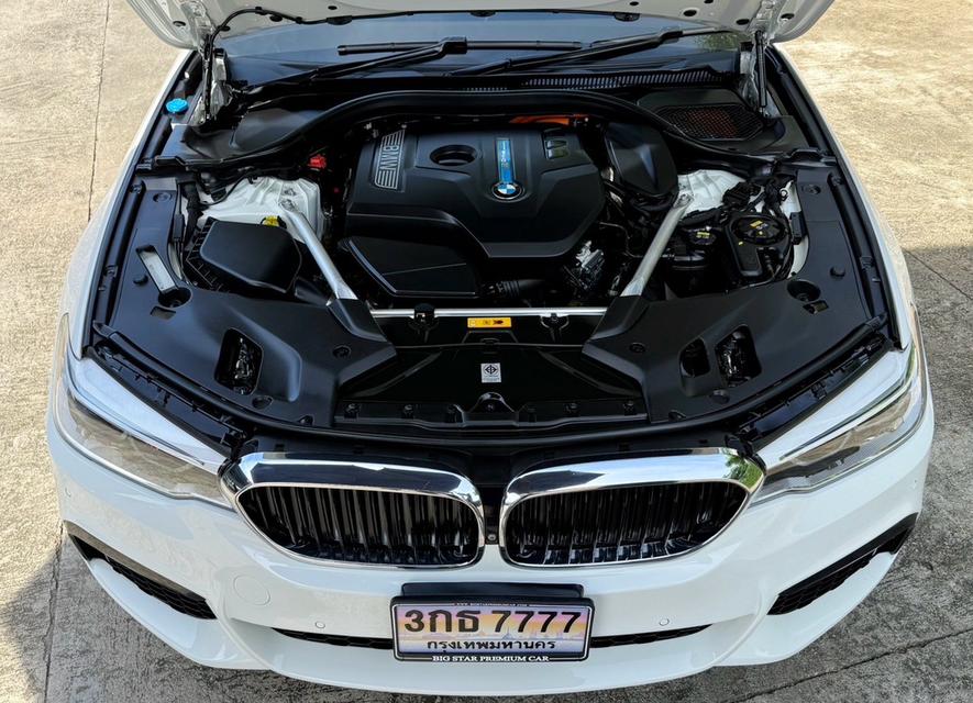 2020 BMW 530e MSPORT รถมือเดียวออกป้ายแดง รถวิ่งน้อย รถเข้าศูนย์ตามระยะ ไม่เคยมีอุบัติเหตุครับ 15