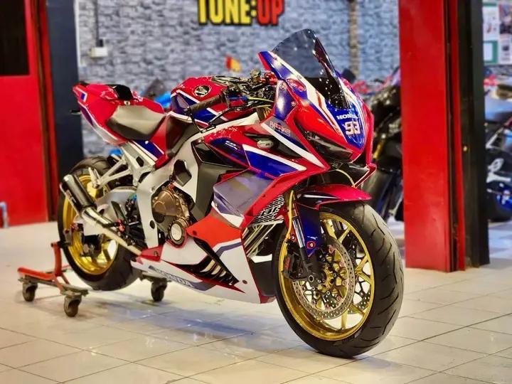 Honda CBR500 รถสวยๆ 3