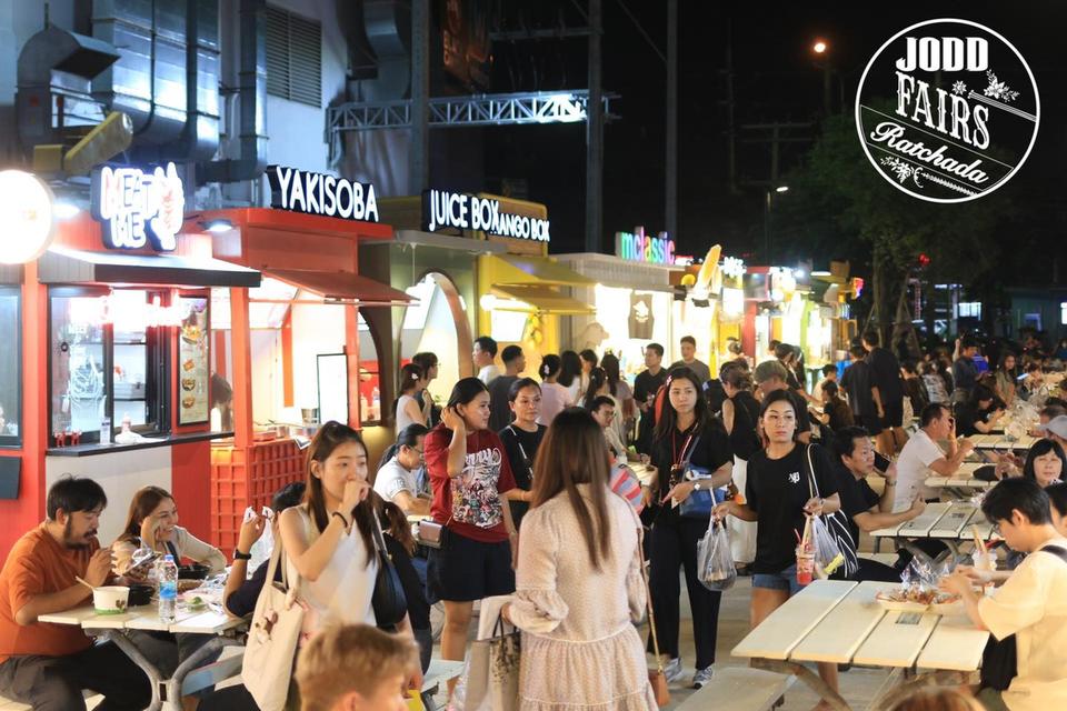 ให้เช่า คอนโด ศรีวราแมนชั่นศูนย์กลางถนนรัชดาภิเษกMRT ศูนย์วัฒนธรรม 300 เมตร 18