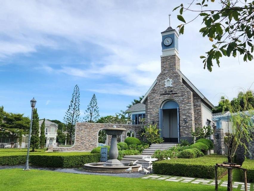  บ้านดีไซน์หรู สไตล์ French Country คลาสสิกเหนือกาลเวลา โอบล้อมด้วยความร่มรื่น เงียบสงบ และความปลอดภัยสูงสุด พร้อมวิวคลับเฮ้าส์จากหน้าบ้าน 17
