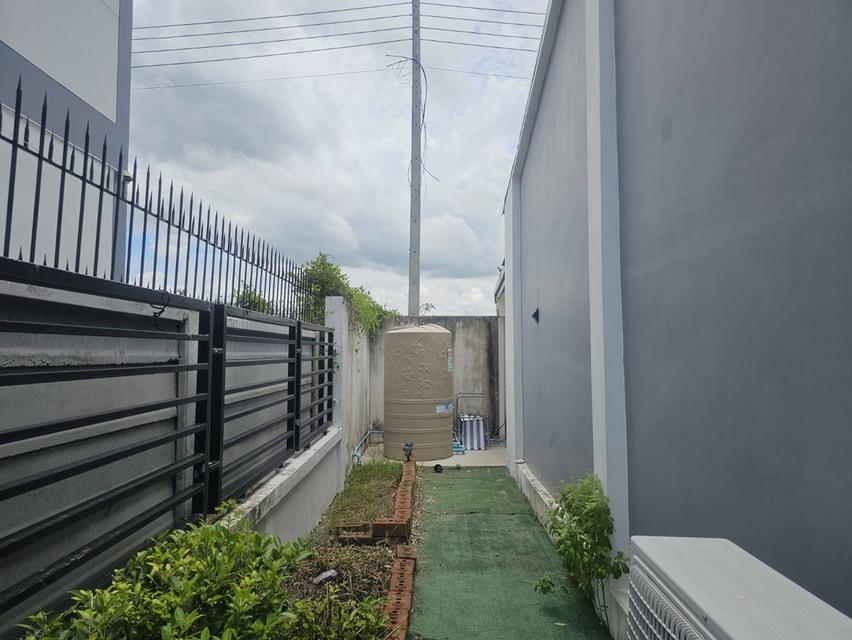 บ้าน ทาวน์โฮม 1.5 ชั้น พร้อมอยู่ 7