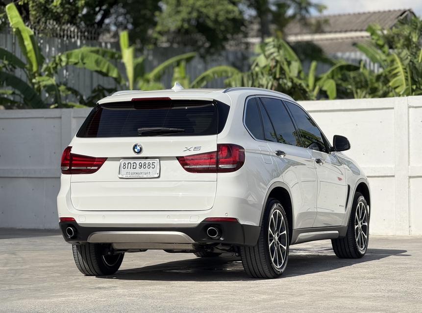 2018 BMW X5, sDrive25d โฉม F15 ปี13-19สีขาว เครื่องดีเซล รถบ้านแท้ ประวัติดี รูปที่ 6