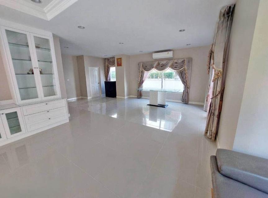 บ้านเดี่ยว 2 ชั้น หมู่บ้านเดอะเซนโทรวงแหวน-อ่อนนุชลาดกระบัง พร้อมเข้าอยู่ ทำเลดี เดินทางสะดวก ใกล้โรบินสัน ลาดกระบัง 7