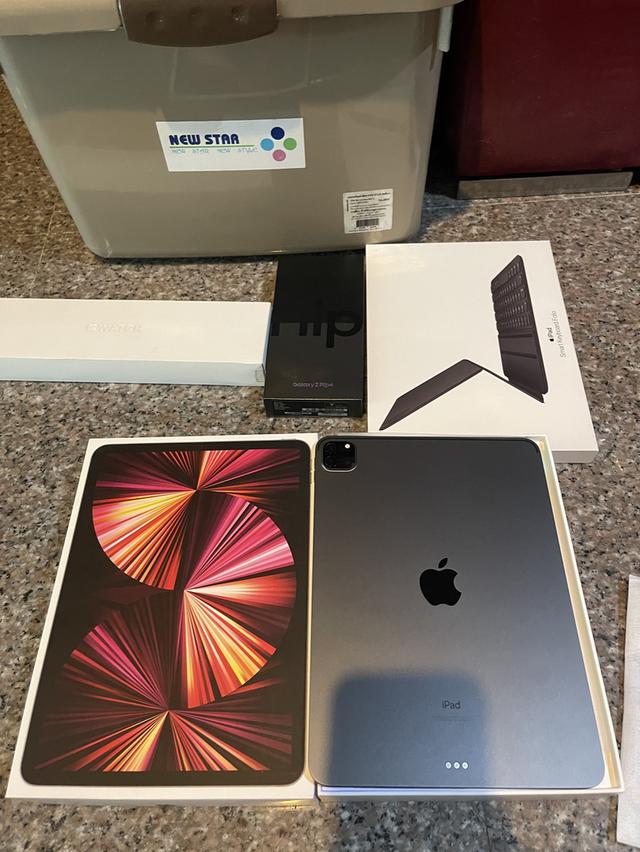 ขายiPadPro11นิ้วM1สีSpace Black256กิ๊กสูนTrueยกกล่องอีมี่ตรงสวยๆถูกๆใช้งานดี
