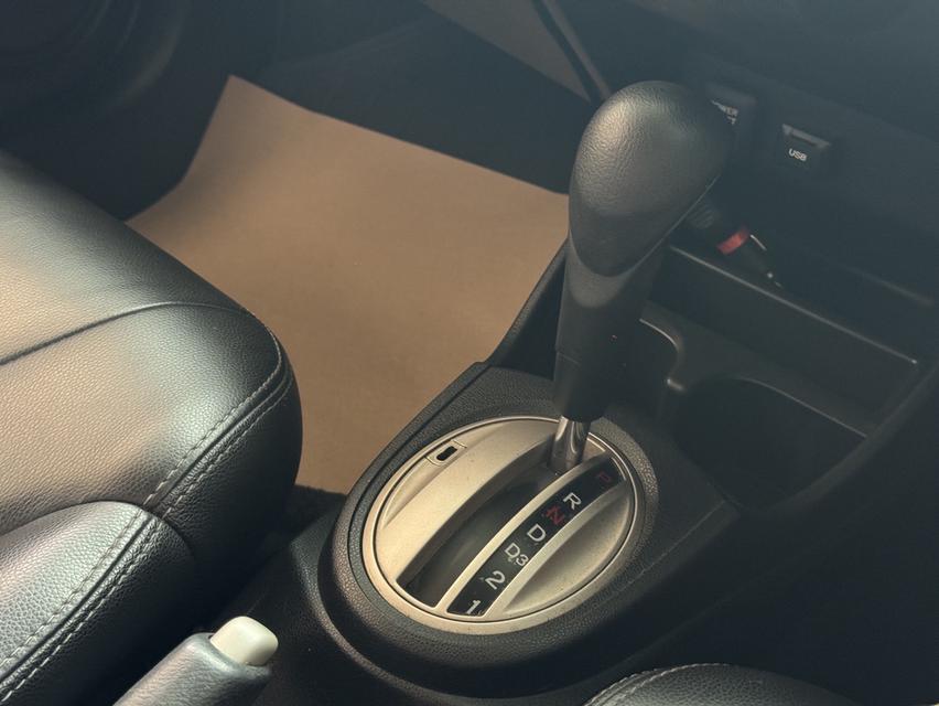 HONDA JAZZ GE 2011 AUTO V IVTEC รูปที่ 10