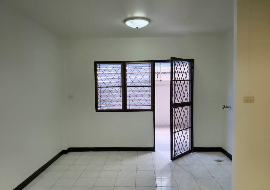 #บ้านนี้อยู่แล้วรวย (money)# #ปรับปรุงใหม่ไฉไลกว่าเดิม..เหมือนได้อยู่บ้านใหม่🏠 ให้เช่า ทาวเฮ้าส์ 2 ชั้น หมู่บ้านรื่นฤดี ซ.รามคำแหง180 **ง 10