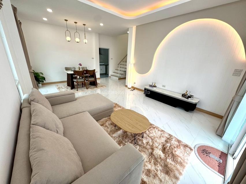 หมู่บ้านประภาทรัพย์ 5 รามอินทรา 117 6