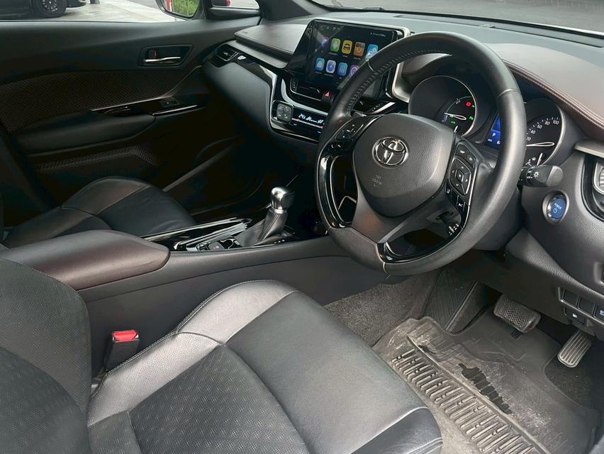 Toyota C-HR Hybrid  Y19 Wagon 4dr 1.8 HI HV  CVT FWD top  1.8 (Hybrid) สีขาว ออโต้  11