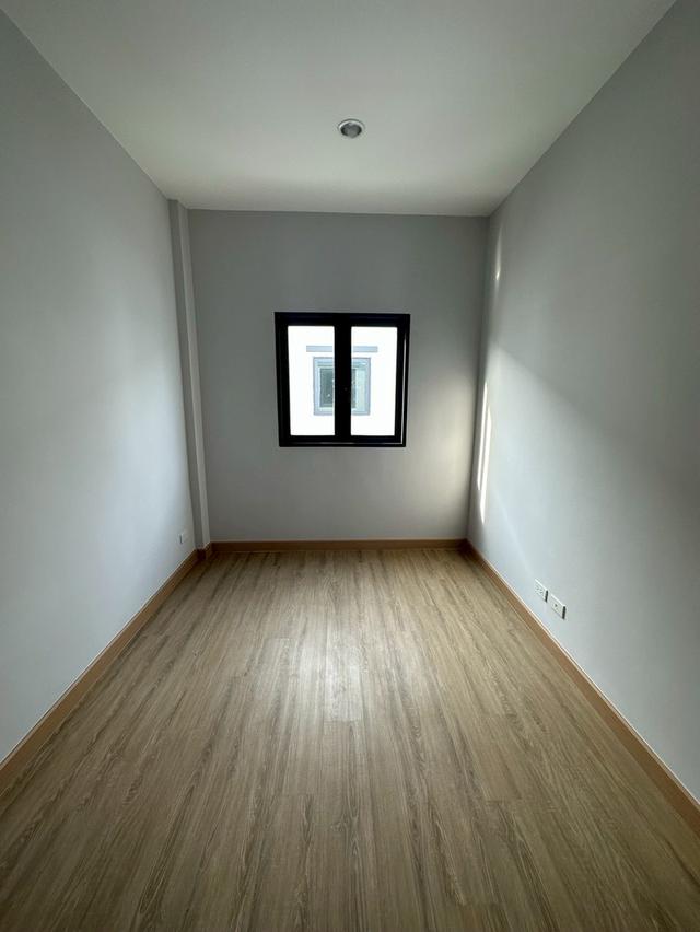 บ้านทาวน์โฮม2ชั้น บางขุนนนท์ 17