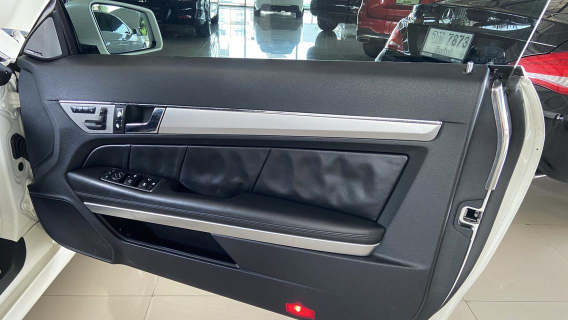 Benz E250CDI Coupe W207 รถสปอร์ตสองประตู รูปที่ 9