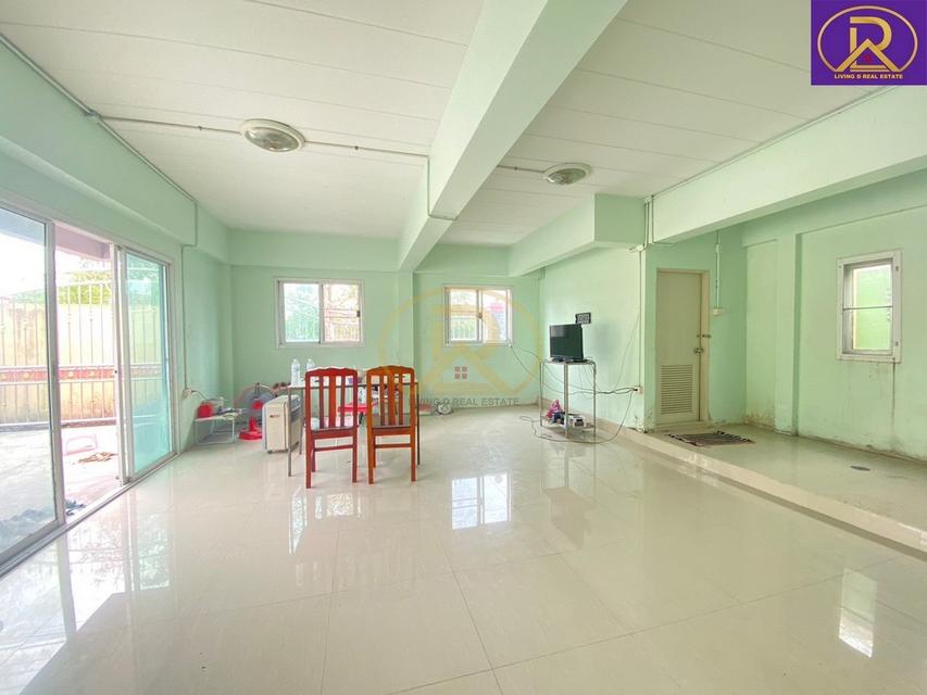 รูป ให้เช่าโกดังโรงงานพานทอง ที่พัก ใกล้อมตะซิตี้ชลบุรี(อมตะนคร) 3