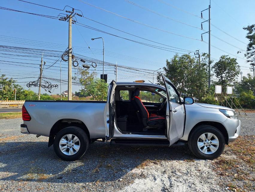 Toyota Revo Prerunner 2.8 G ตัว Top ปี 2016 จด 17 8