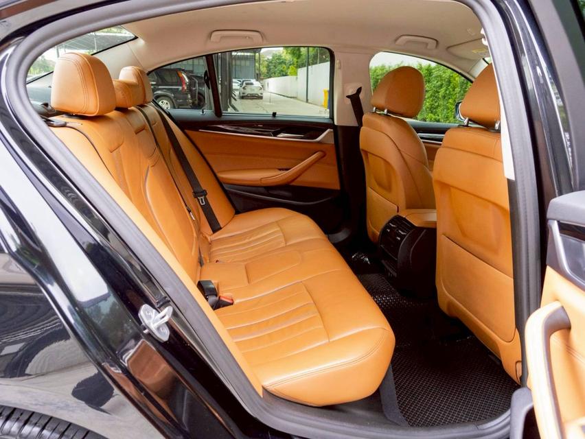 Bmw 530e Elite Plug-in Hybrid ปีจด 2020 10