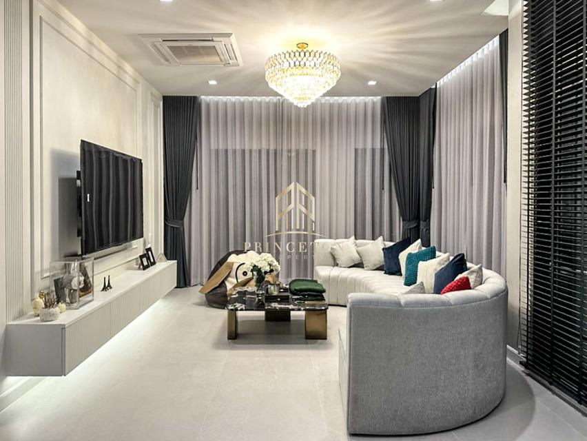 Luxury House For Rent Grand Bangkok Boulevard - Krungthep Kreetha 4