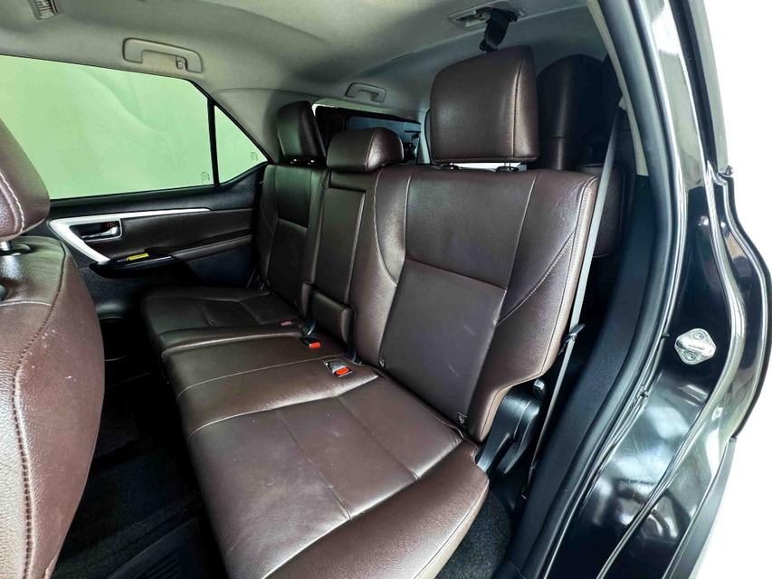 TOYOTA FORTUNER 2.8 V 2WDเกียร์ AT ปี 2019 สีดำ เลข​ไม์  171,573 กมราคา 759,000 บาทโทร 0929699899 6B584 รูปที่ 15