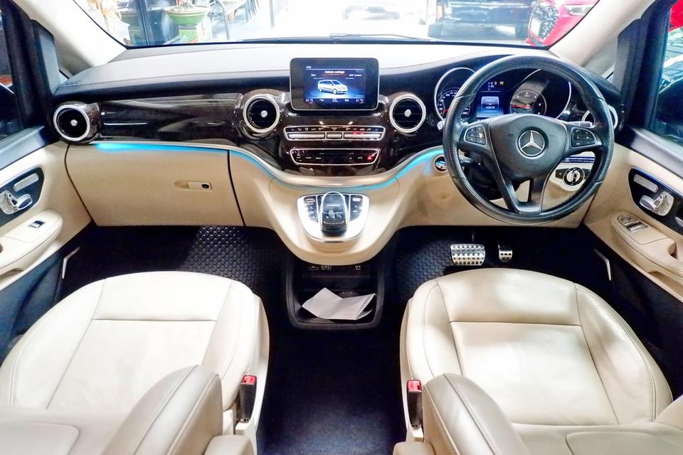 Mercedes-Benz V 250 d  7 ที่นั่งป้ายขาวดำ ปี 2017 11