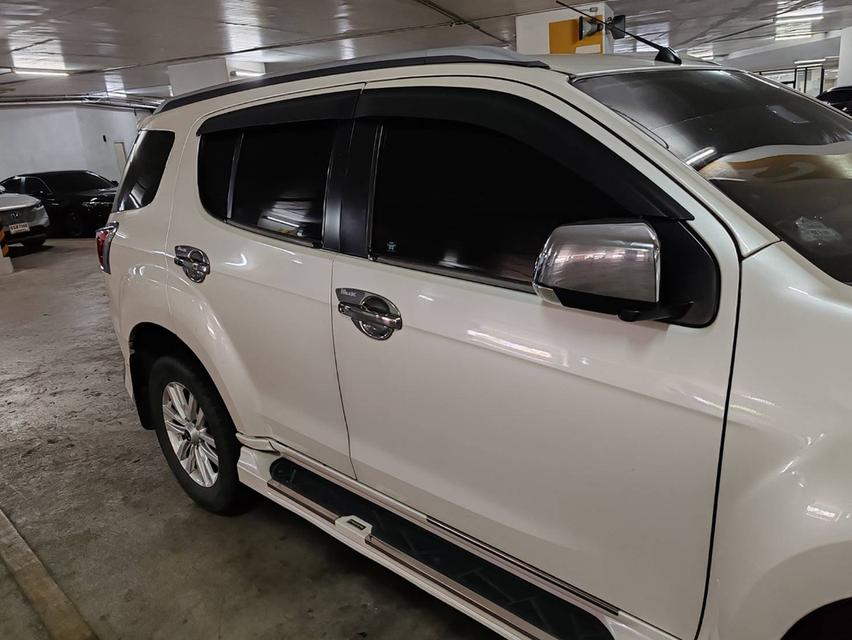รถยนต์ Isuzu MuX ปี 2017 รูปที่ 3
