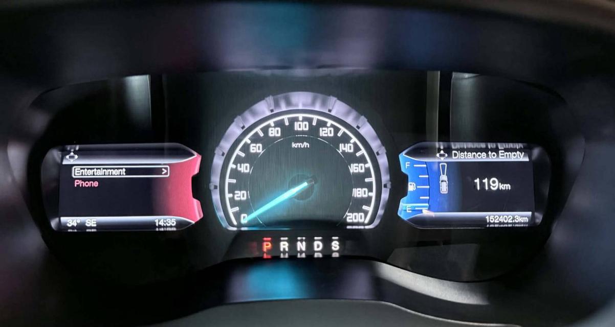 Ford Everest 3.2 Titanium Plus 4WD ปี 2016 รถมือเดียวป้ายแดง รูปที่ 15