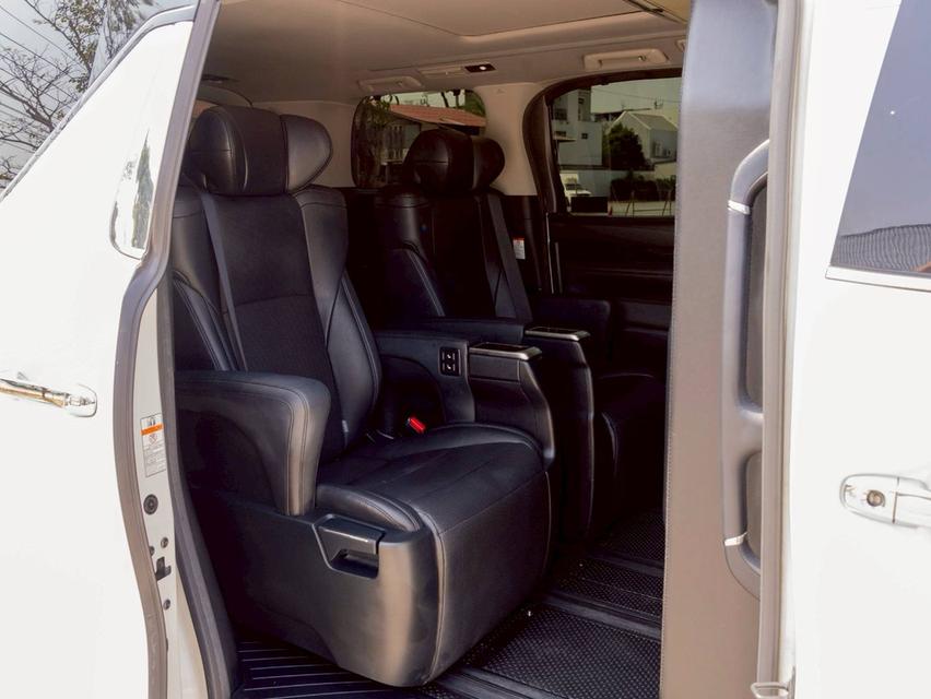 ขาย Toyota Alphard 2.5SC ปี20 13