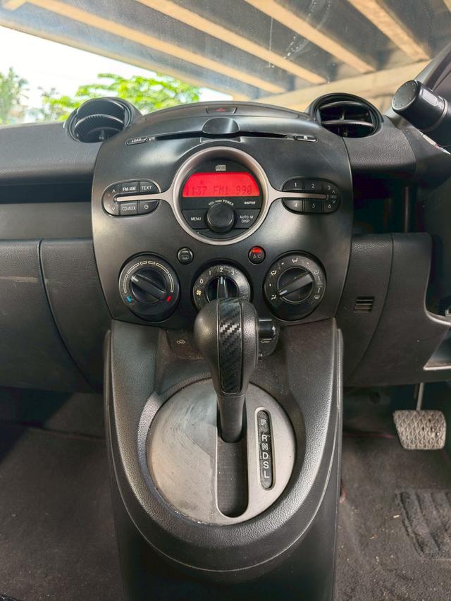 Mazda 2 1.5 Sports Groove Hatchback AT ปี 2011 14