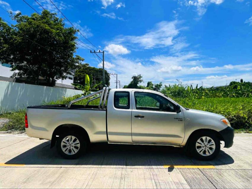 Toyota Vigo เครื่องดีเซล2.5 ตัวJกระจกมือหมุน