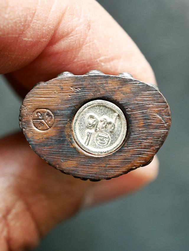 พระกริ่งทิ้งทวน หลวงพ่อคูณ วัดบ้านไร่ ปี 2536...เก่า เดิมๆ รูปที่ 10