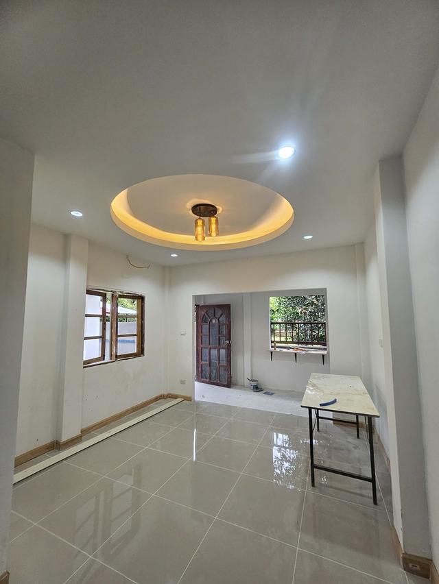 บ้านสันผีเสื้ออำเภอเมืองเชียงใหม่ ในโครงการรุ่งเรืองเลควิว 17