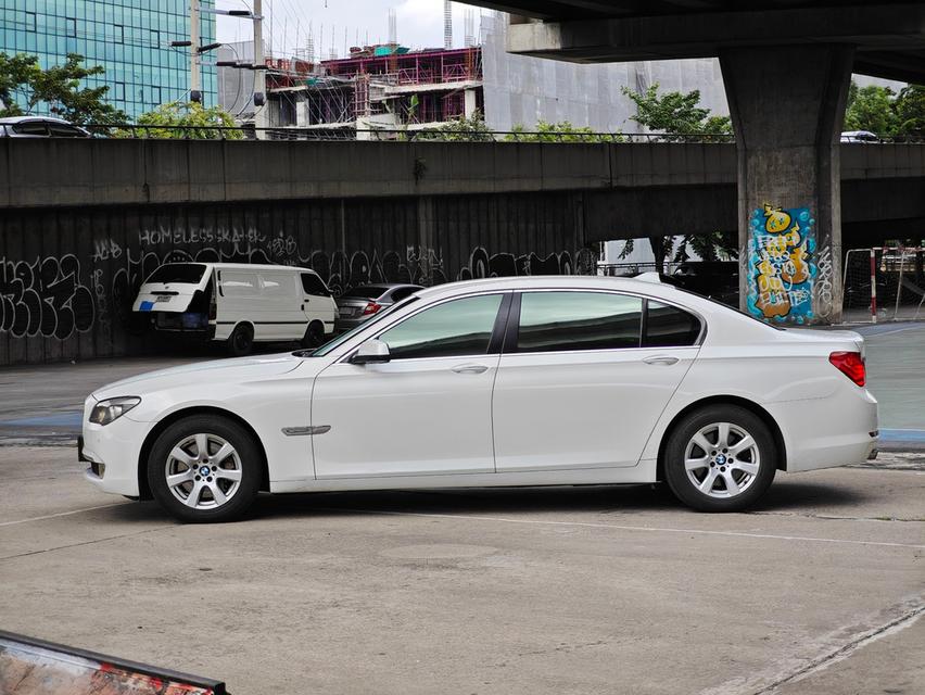 ขายรถ BMW 730Ld Business ปี 2012 สีขาว เกียร์ออโต้ 7