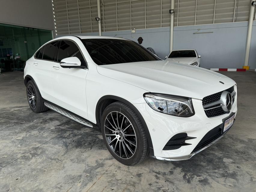 ปี 2019 BENZ GLC-CLASS, 250 COUPE AMG PLUS สีขาว ออโต้ รูปที่ 2