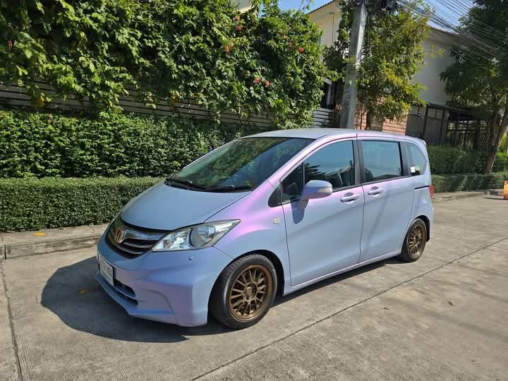 ขายด่วน HONDA FREED 2012