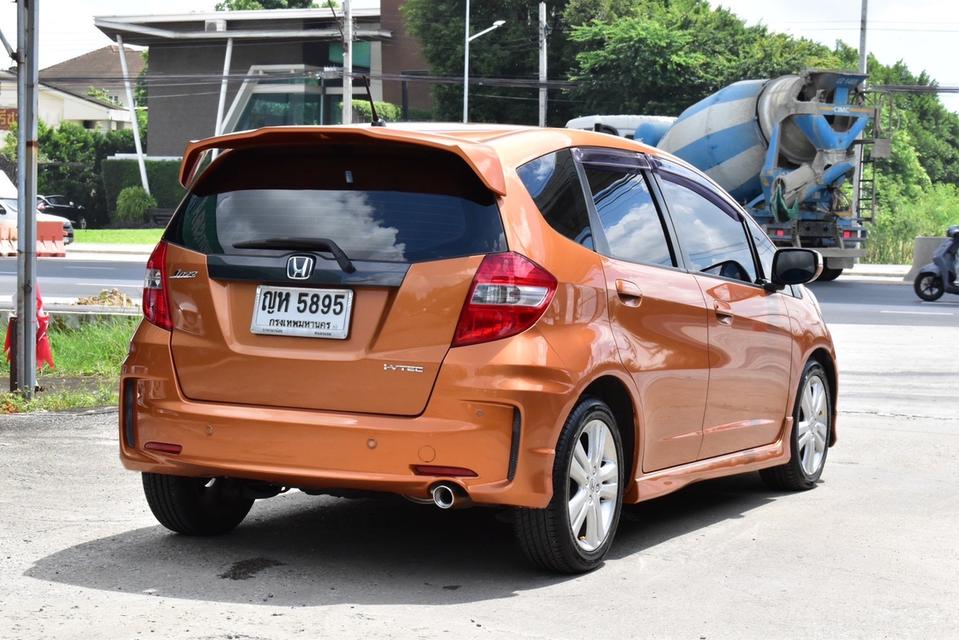 รหัสรถ PB5895 HONDA JAZZ 1.5SV 2011 เบนซิน 9