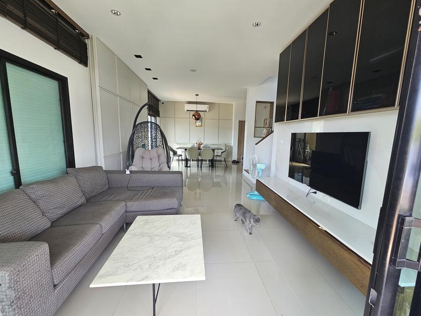 ขายบ้าน 3 นอน 3 น้ำ พร้อมเฟอร์นิเจอร์และเครื่องใช้ไฟฟ้าครบ ราคา 5.5 ล้าน 1