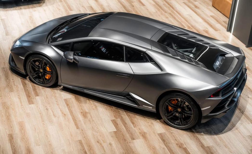 Lamborghini Huracan ปี 2022 5