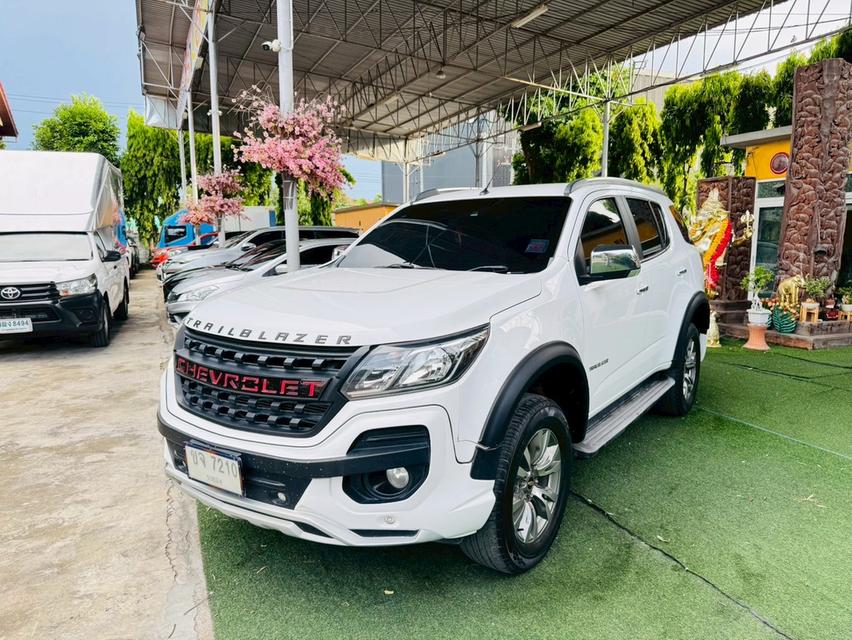 CHEVROLET TRAILBLAZER รุ่น LTZ เครื่อง2.5cc. AUTO ปี 2019 ~ป้ายแดงขายเกือบ1.5ล้านบาท ~ประหยัดเงินไปถึง60%คะ ~จุดเด่นของคันนี้ ~ใช้น้อยไมล์แท้100%คะ