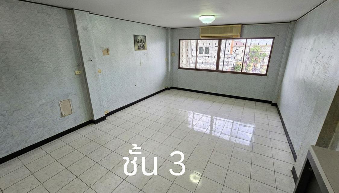 ขายอาคารพาณิชย์ 4.5 ชั้น 15.7 ตร.วา ใกล้ BTS สำโรง (แค่ 1 กม.) สำโรงเหนือ เมืองสมุทรปราการ เหมาะทำสำนักงาน โชว์รูม คลังสินค้า ค้าขายทุกประเภท 9