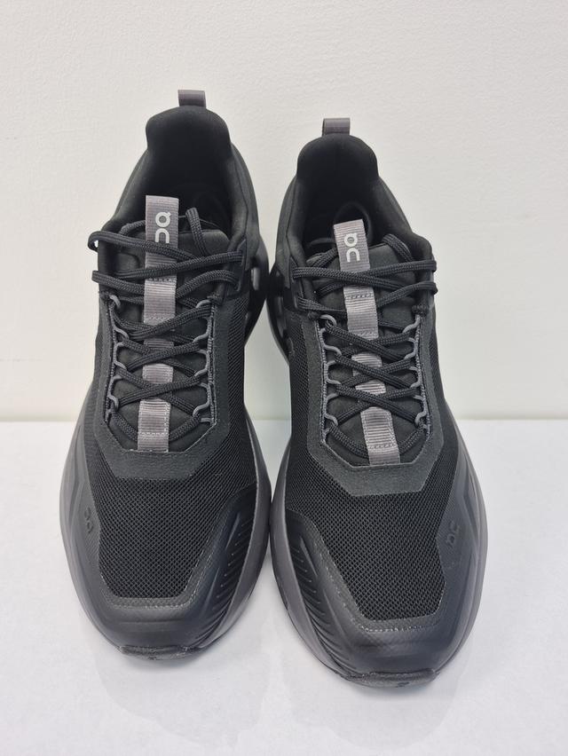 On Cloudmonster สีขาวใส่ลอง1ครั้ง On Cloudnova Xสีดำยังไม่เคยใส่