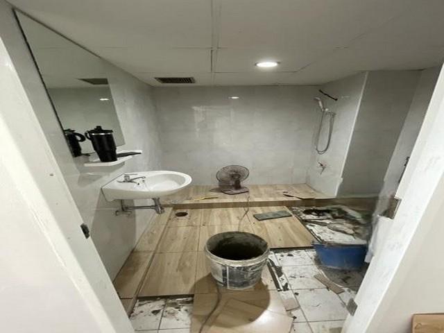 PB5471 ขายคอนโดมิเนียม วิวสระว่ายน้ำ คอนโดซิตี้วิลล่า (City Villa) ซอยลาดพร้าว130 ตึกF1 ชั้น9 ห้องมุม ห้องเปล่ารีโนเวทใหม่ ใกล้ MRT ลาดพร้าว 101