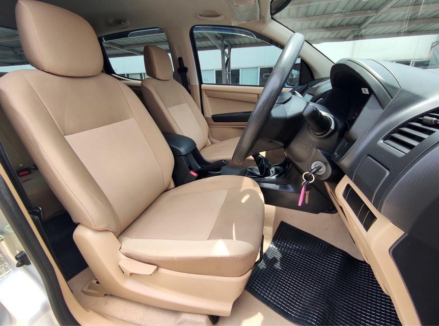 รหัสรถ CAT3695 2017. Isuzu D-MAX cab MNC 1.9 Ddi 4CAB MT  10