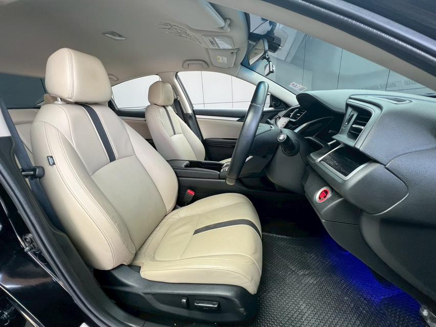ปี 2019 HONDA CIVIC, 1.8 EL มือเดียวป้ายแดง คู่มือบุ๊คเซอร์วิสครบ รูปที่ 7