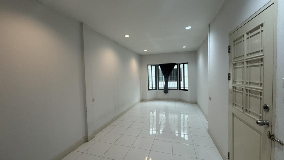 ขายทาวน์เฮ้าส์ 2 ชั้น มนวดี พาร์ค นนทบุรี ราคาขายเพียง 1.59 ล้านบาท 7