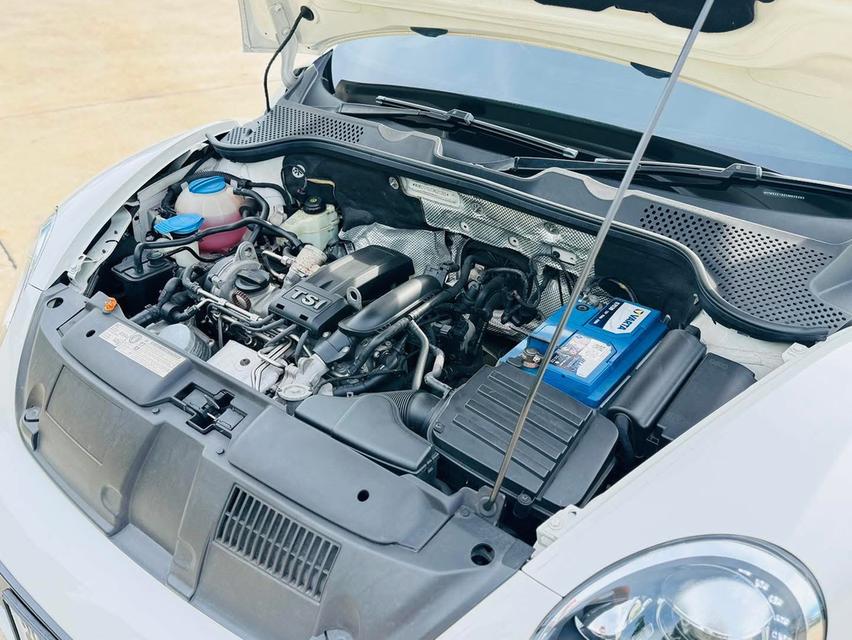 VOLKSWAGEN NEW BEETLE 1.2 TSI Turbo 13