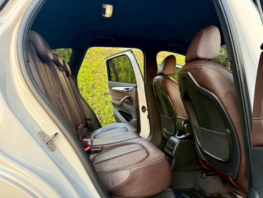 bmw X1 2.0 sDrive18d M Sport (F48) ปี 2017 มือเดียวป้ายแดง สีเดิมทั้งคัน ไม่เคยชน ไม่เคยทำสี รถเข้าศูนย์ทุกระยะ รูปที่ 8