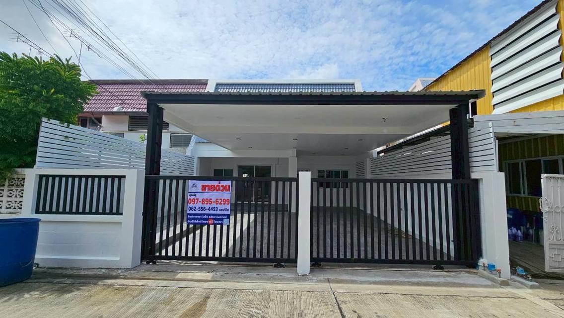 ขายด่วน ทาวน์เฮ้าส์ 2 ชั้น 36 ตรว. รีโนเวทสวย 4 นอน 2น้ำ มบ.สหกรณ์การบินไทย ปากเกร็ด